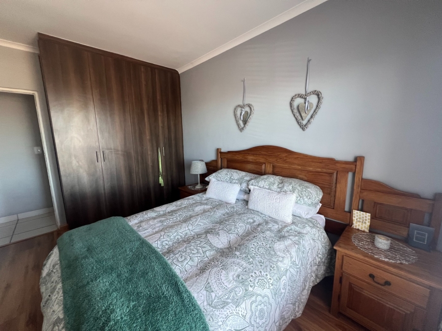 4 Bedroom Property for Sale in Vredenburg Western Cape